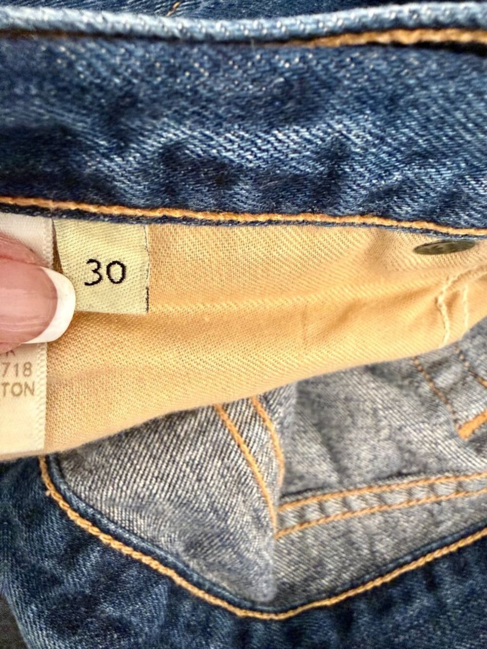 Rag & Bone Jean Shorts in Woodstock - Size 30 - Picture 4 of 7